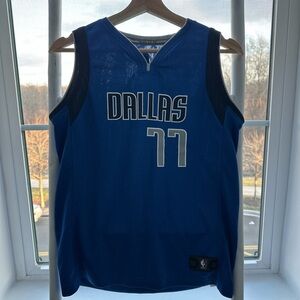 Dallas Mavericks Luka Doncic blue jersey #NBA #LukaDoncic
Youth size: L